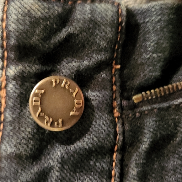 Prada Jean - Picture 2 of 4